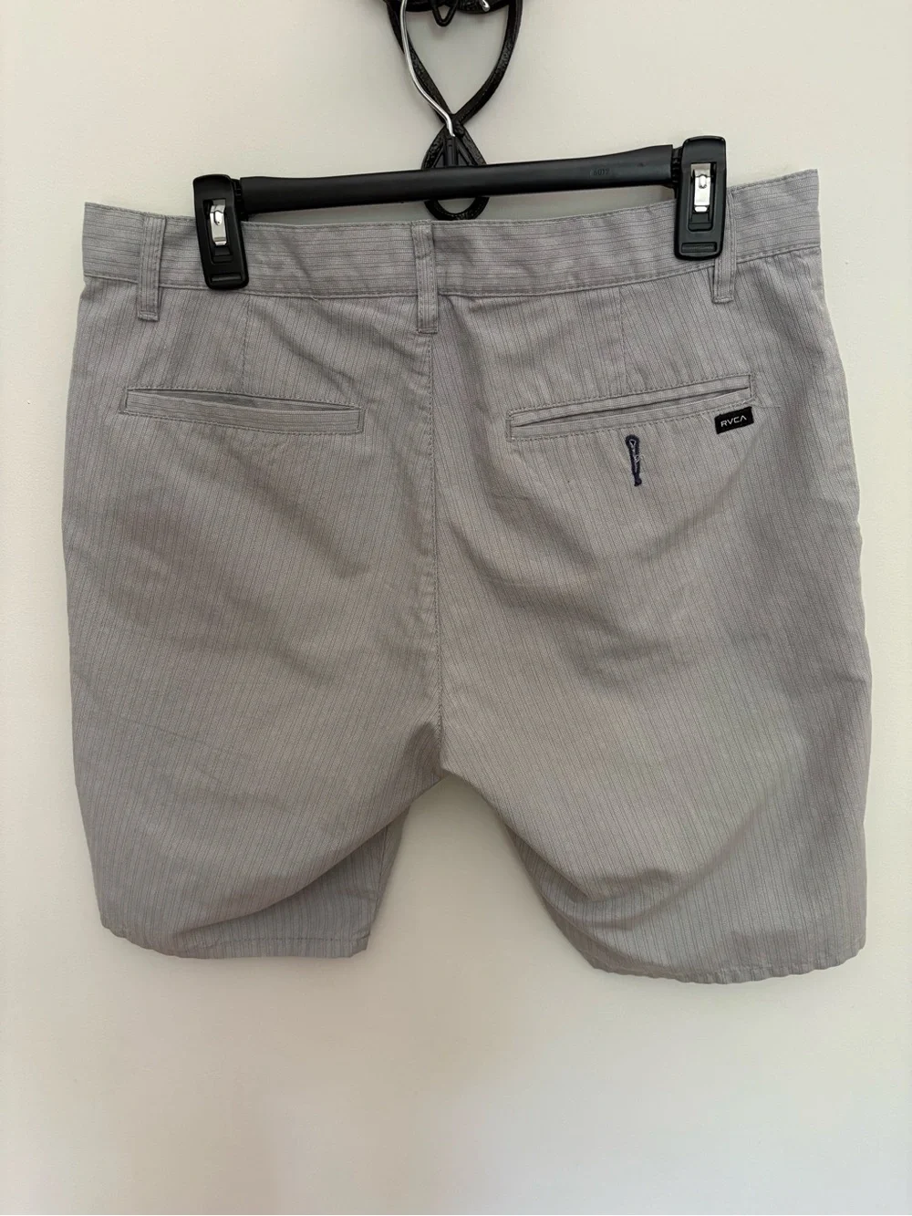 RVCA Men’s Chino Shorts Size 32 Gray Pinstripe Flat Front Casual Golf